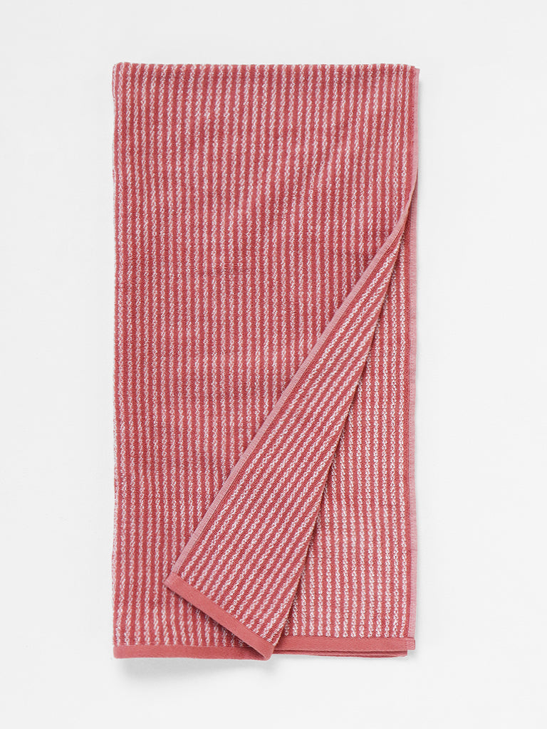 Westside Home Withered Rose Thin Striped Bath Towel