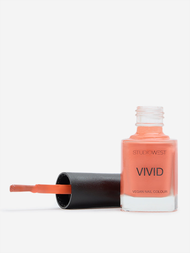Studiowest Vivid Creme Coral Crush Vegan AWO-02 Nail Colour - 9 ml