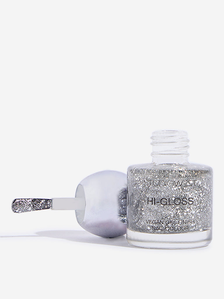 Studiowest Hi-Gloss Moonlit Dust S-05 Creme Nail Colour - 8 ml