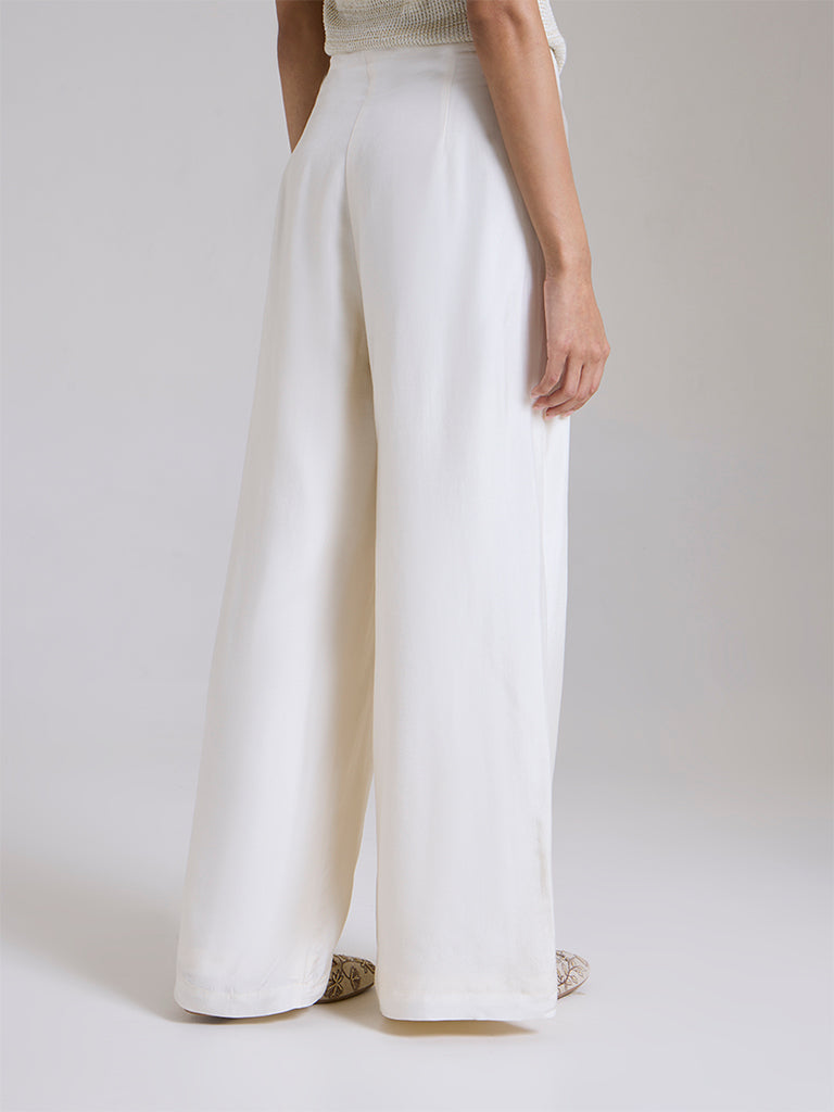 Solid Straight-Leg Pants - White