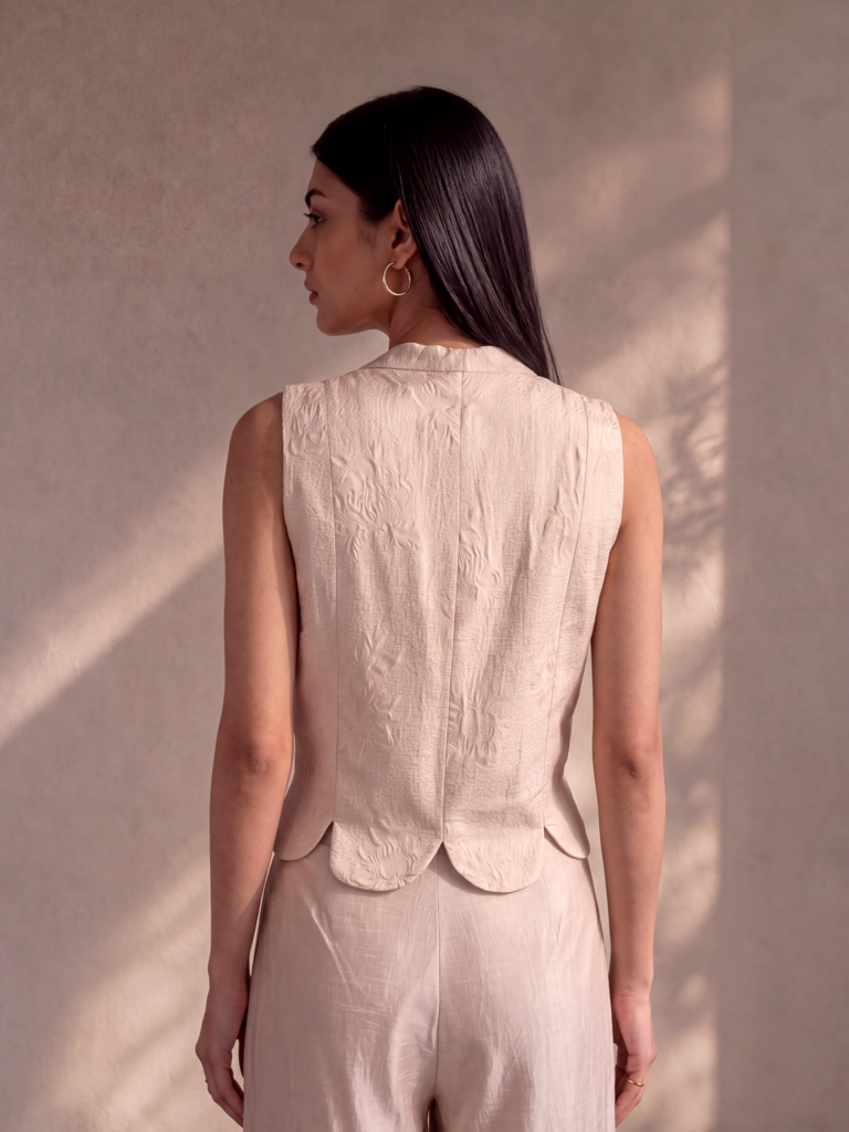 Scallop Top - Beige