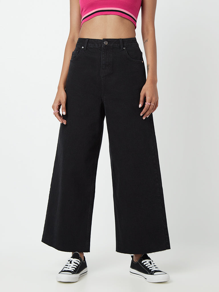 Nuon Black Jeans