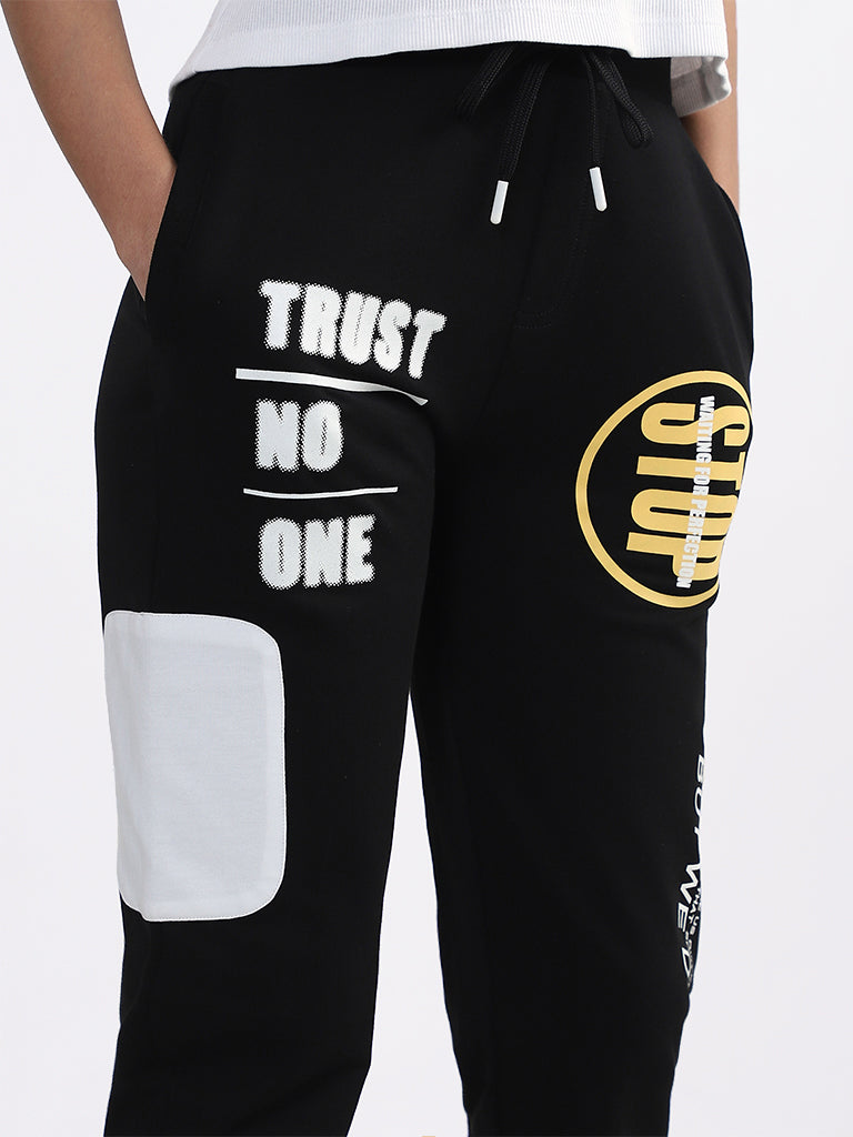 Studiofit Printed Black Ankle Length Joggers