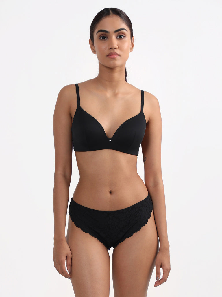 Wunderlove Black Solid Bra