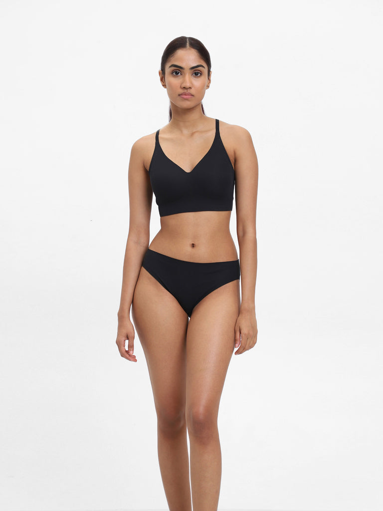 Wunderlove Plain Black Long Line Bra