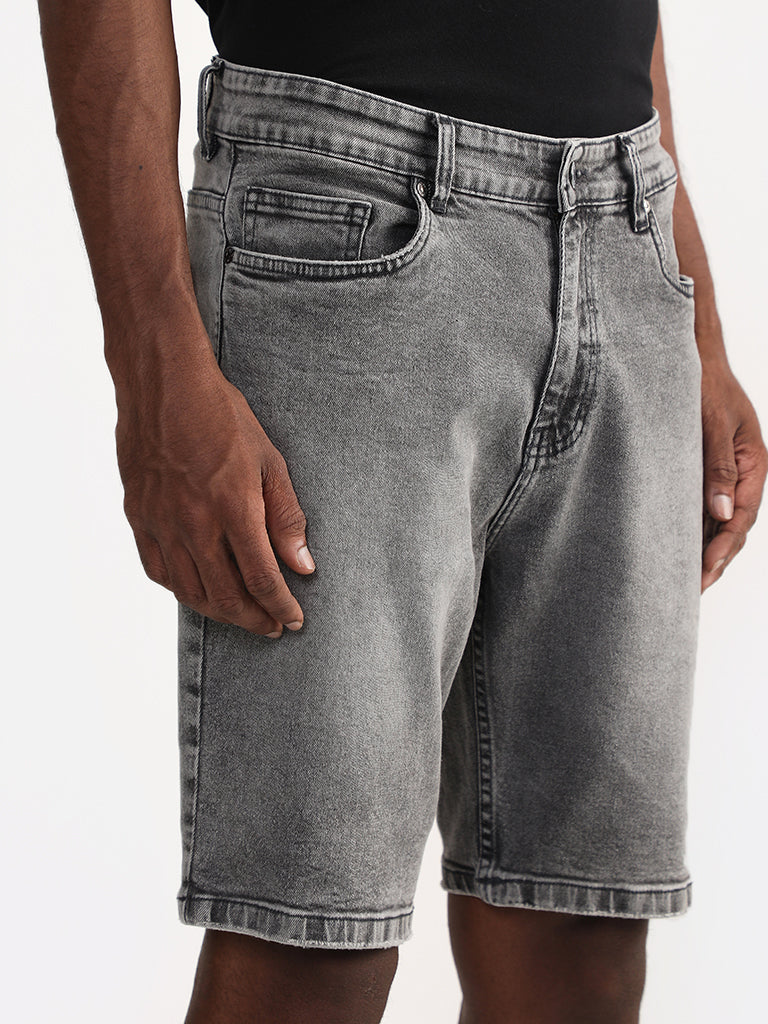 Nuon Solid Grey Shorts