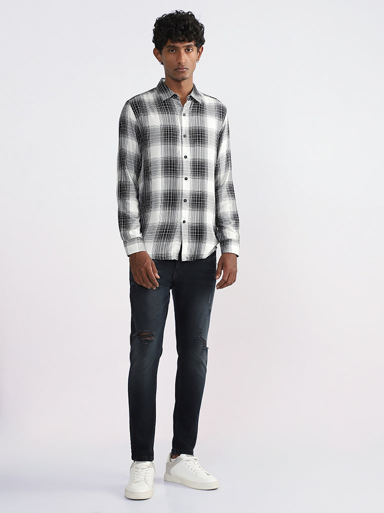 Nuon Black Checked Slim - Fit Shirt