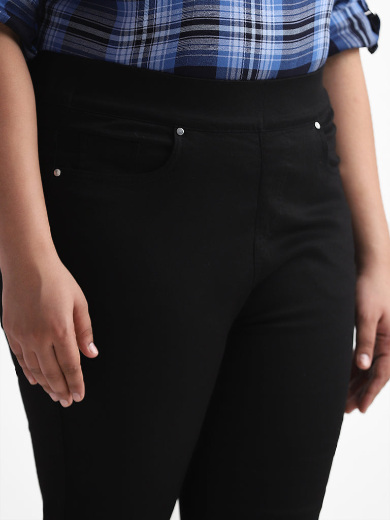 Gia Solid Black Denim Jeggings