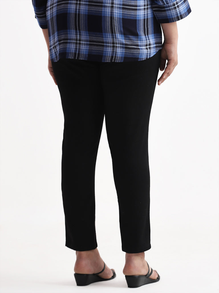 Gia Solid Black Denim Jeggings