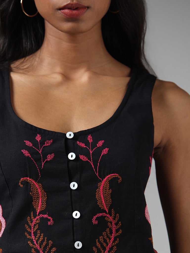 Bombay Paisley Motif Embroidered Black Blended Linen Top