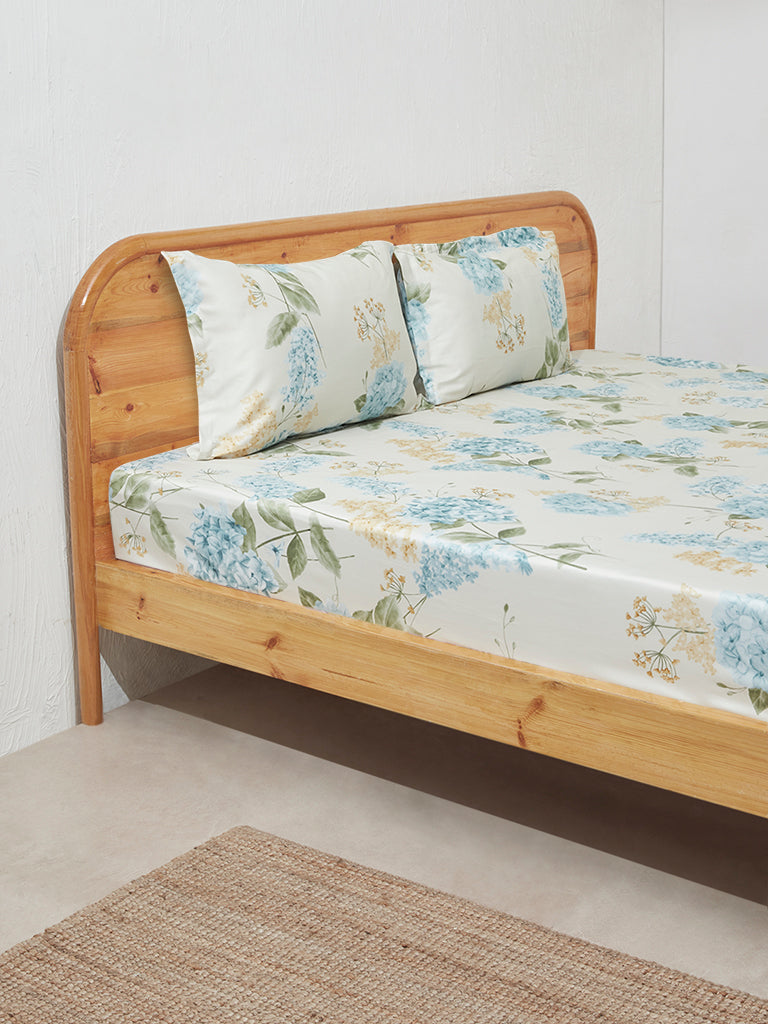 Westside Home Aqua Hydrangea Design King Bed Flat Sheet and Pillowcase Set