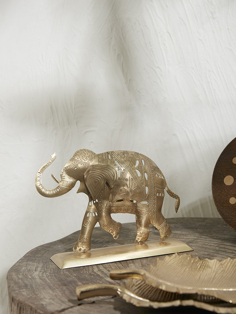 Westside Home Gold Elephant Design Candle Stand