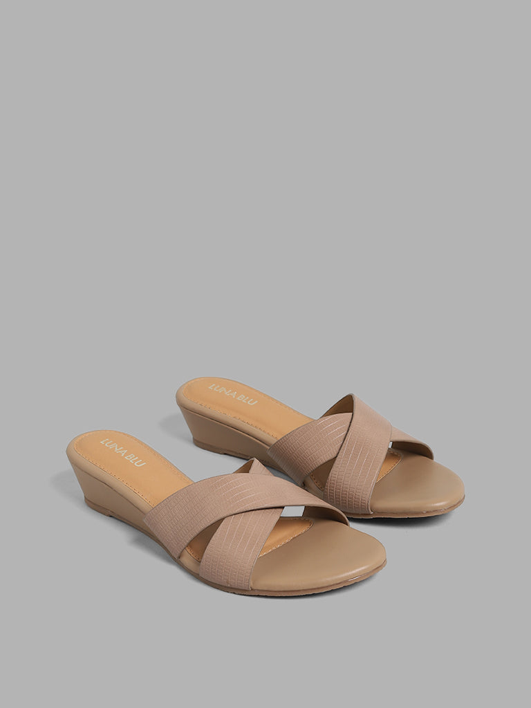 Light online tan sandals