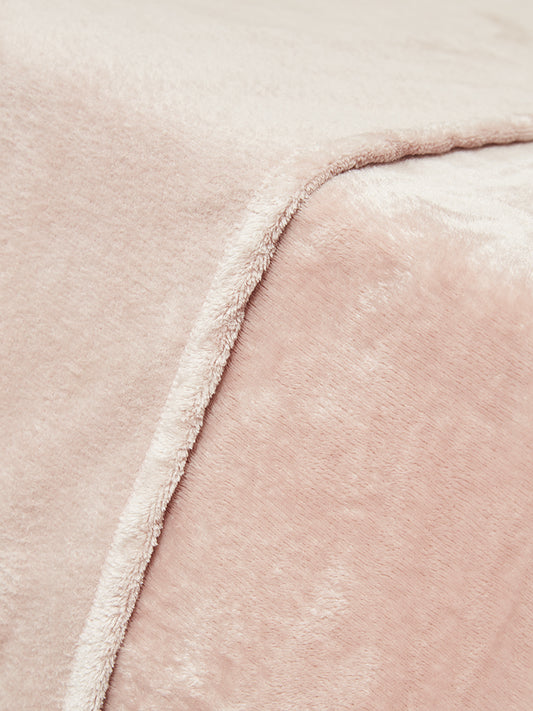 Westside Home Light Pink Fleece Single Blanket