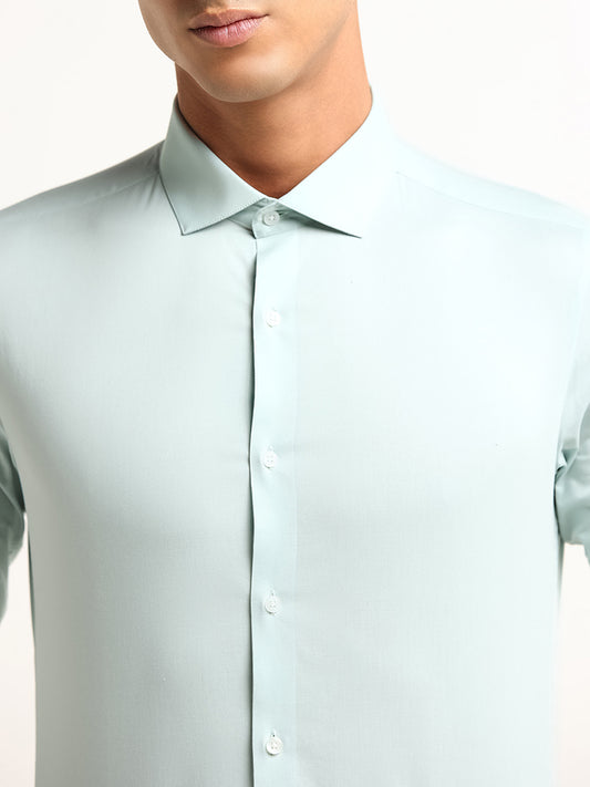 WES Formals Green Solid Cotton Blend Ultra Slim Fit Shirt