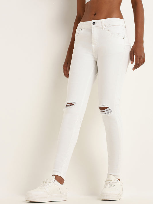 Nuon White Mid Rise Slim Fit Distressed Jeans