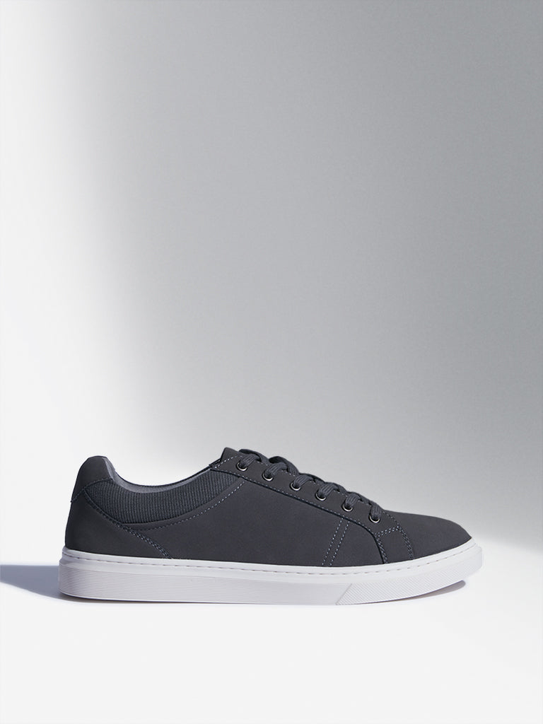 SOLEPLAY Grey Minimalistic Sneakers