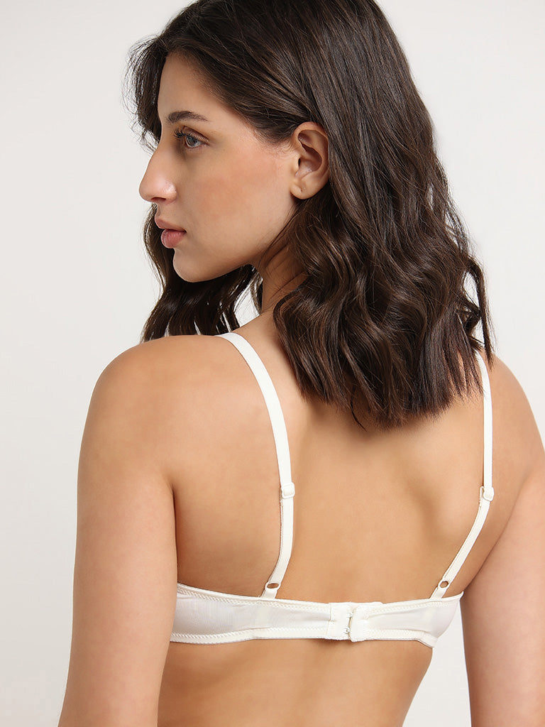 Wunderlove Off-White Lace Design Padded Bra