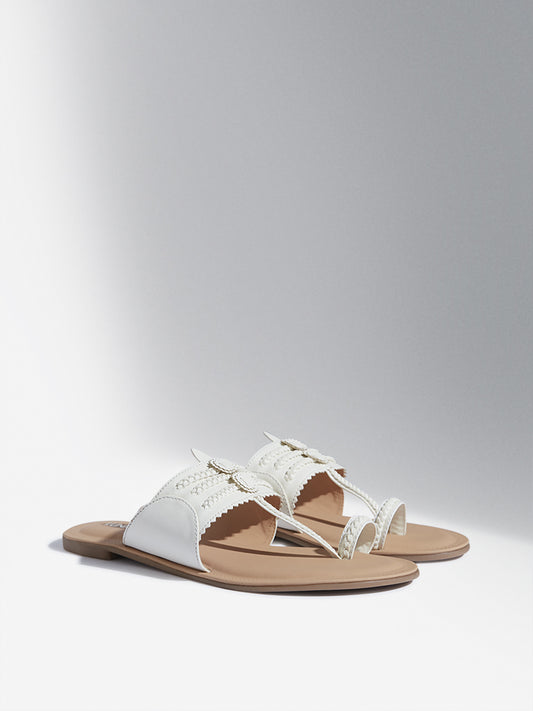 LUNA BLU White Braided Design Kolhapuri Sandals