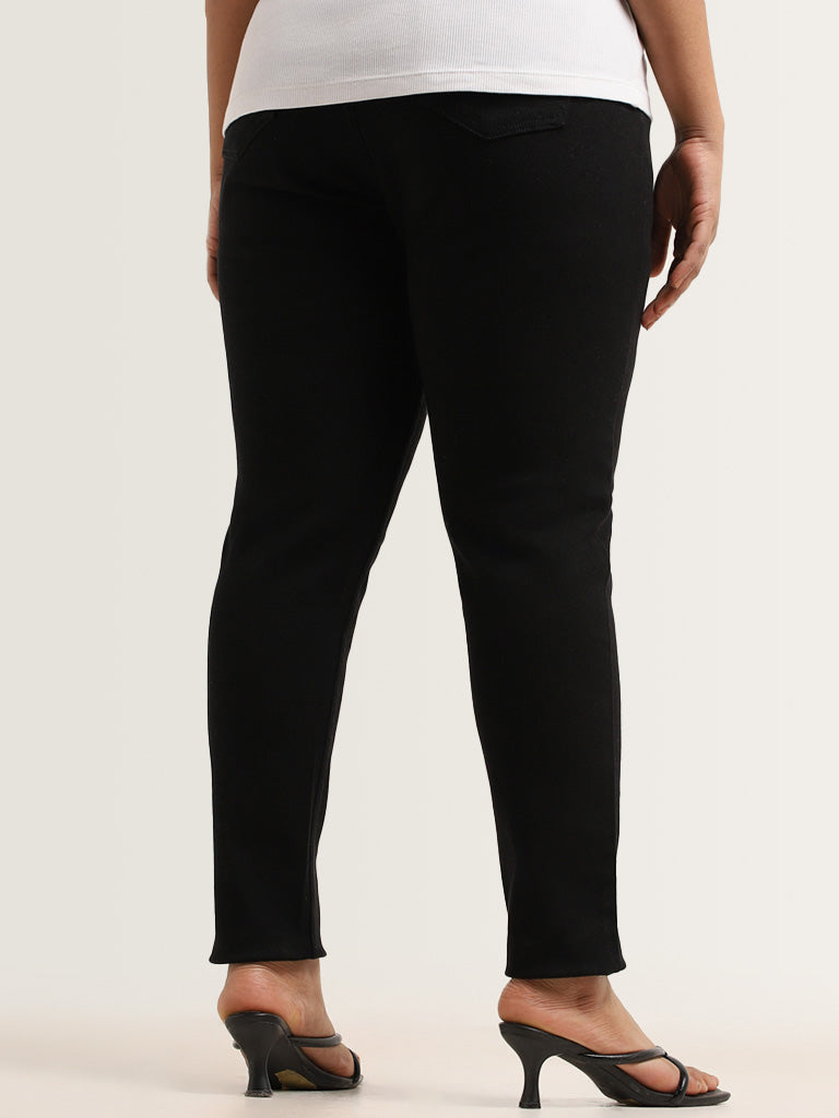 Gia Solid Black Slim Fit Mid-Rise Jeans