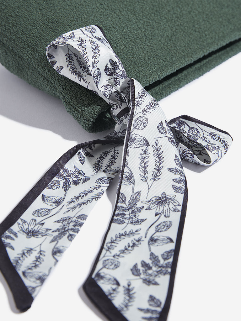 Studiowest Green Summer Pouch