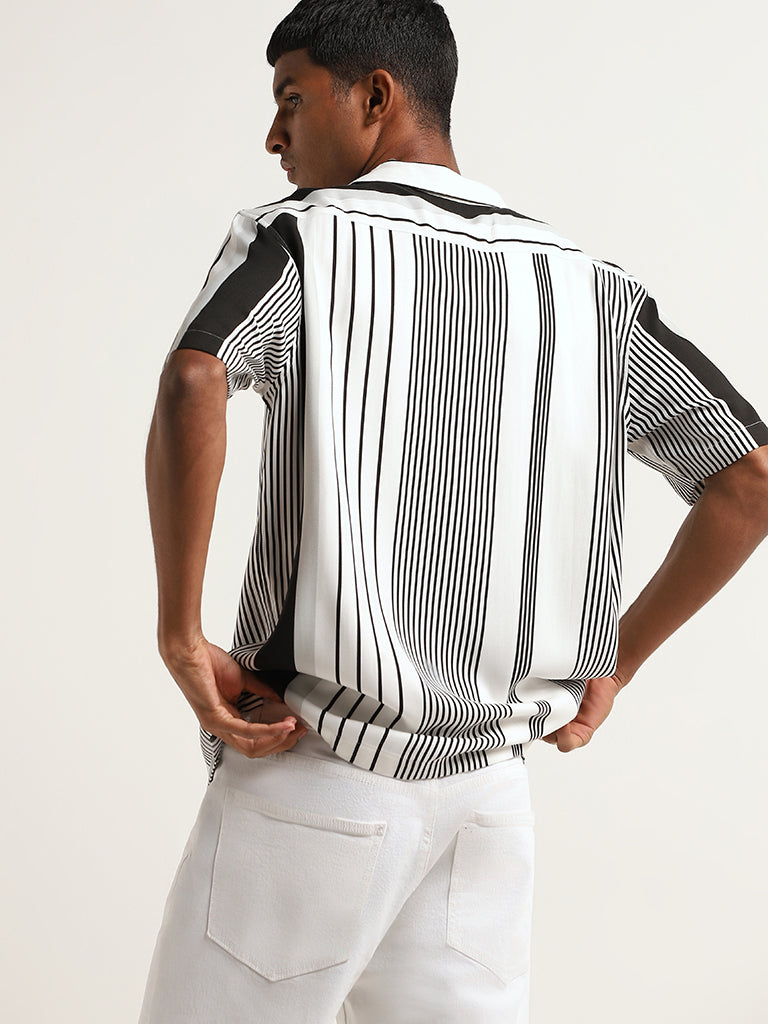 Nuon White Relaxed Fit Striped Shirt