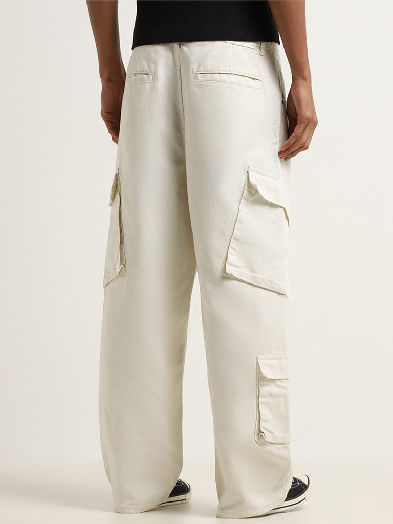 Nuon Off-White Mid Rise Relaxed Fit Jeans