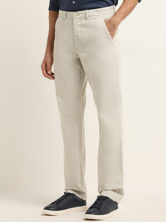 Ascot Off-White Relaxed-Fit Mid Rise Cotton Blend Chinos