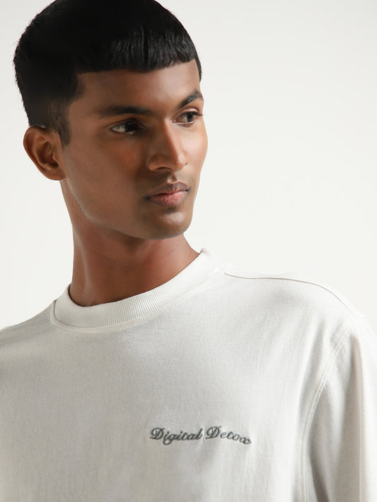 Studiofit White Printed Relaxed-Fit Cotton T-Shirt