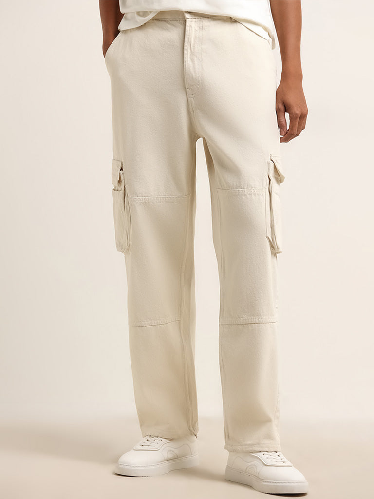 Nuon Off-White Cargo-Style Mid Rise Relaxed Fit Jeans