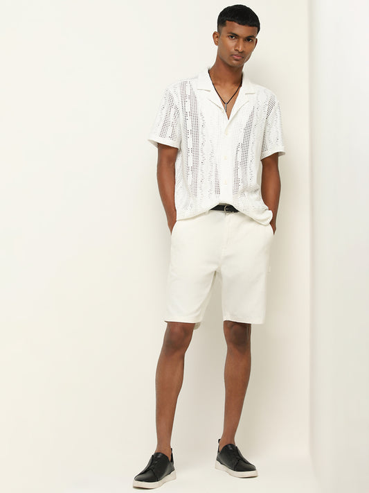 Nuon Off-White Carrot Fit Mid Rise Shorts