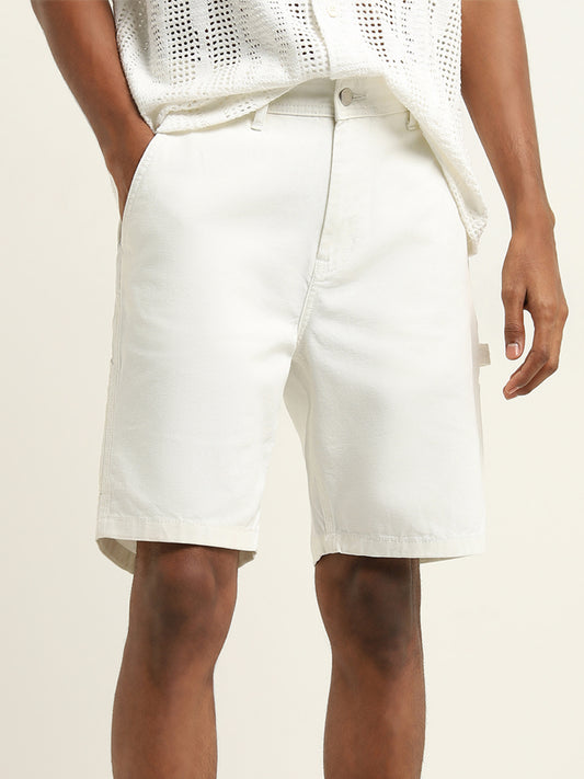 Nuon Off-White Carrot Fit Mid Rise Shorts