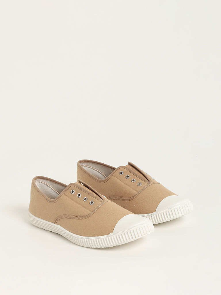 LUNA BLU Taupe Solid Canvas Shoes