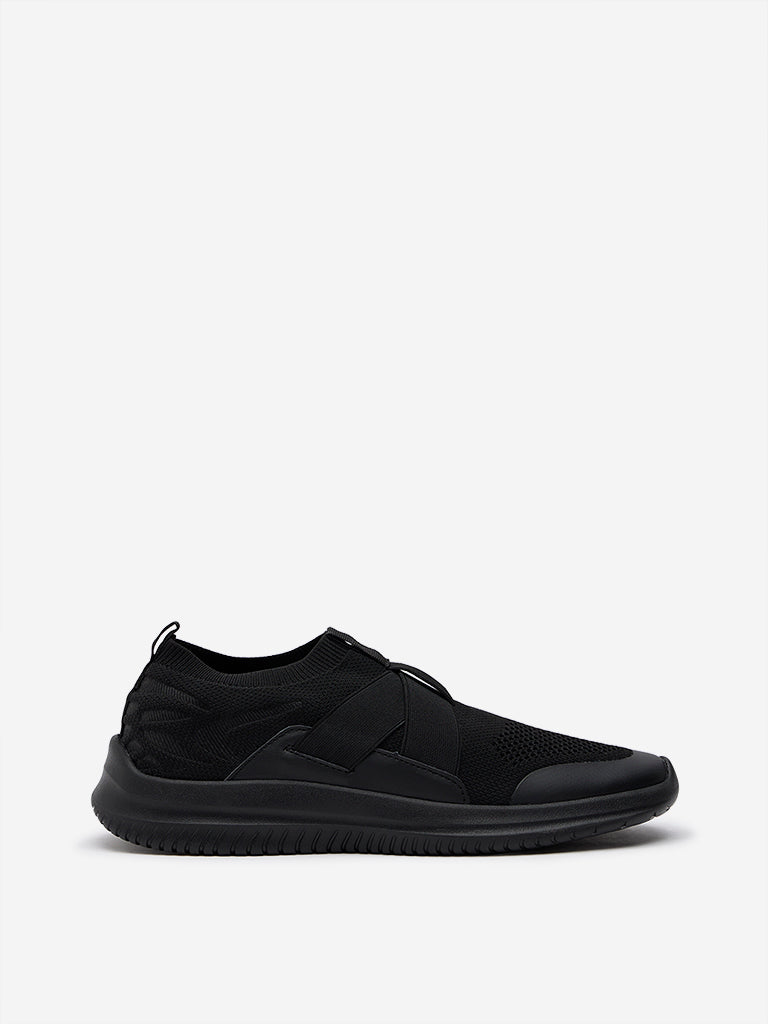 Westside SOLEPLAY Men's Black Cross Elastic-Detailed Shoes for Casual Wear Side View