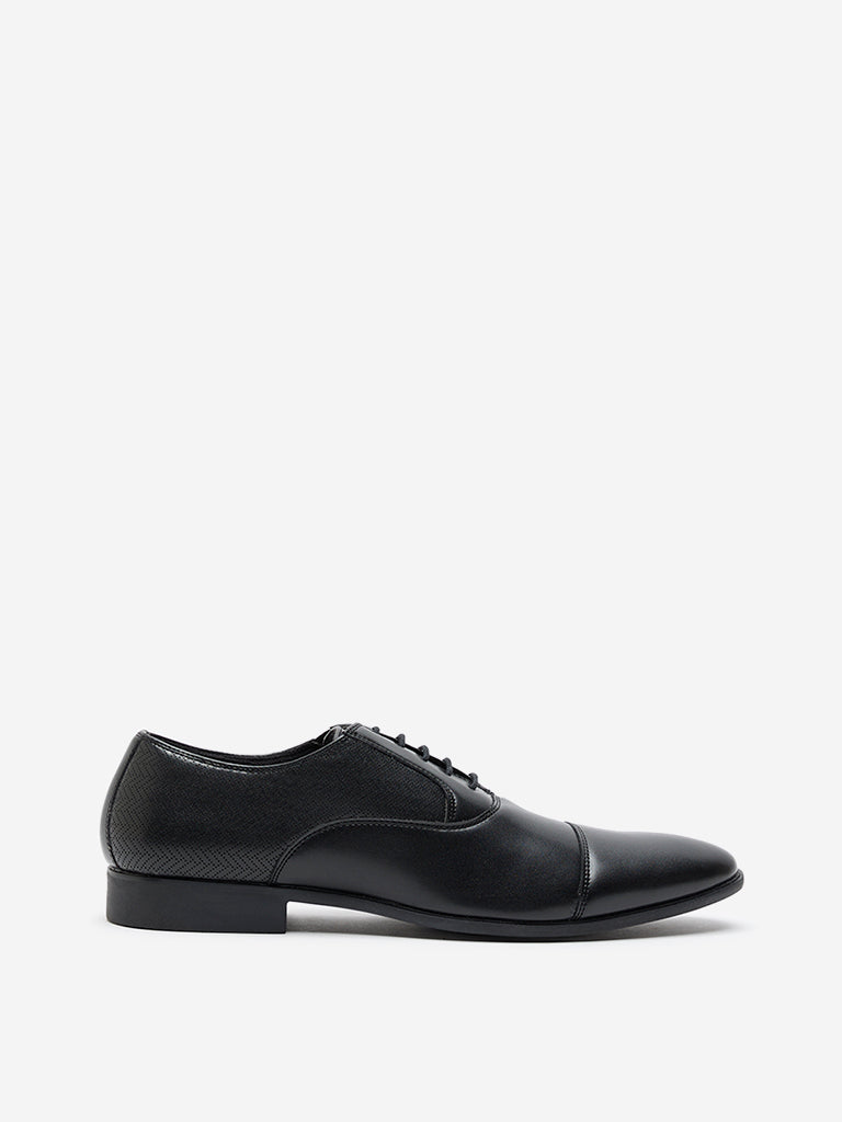 Westside SOLEPLAY Men's Black Textured Formal Shoes for Work Wear Side View