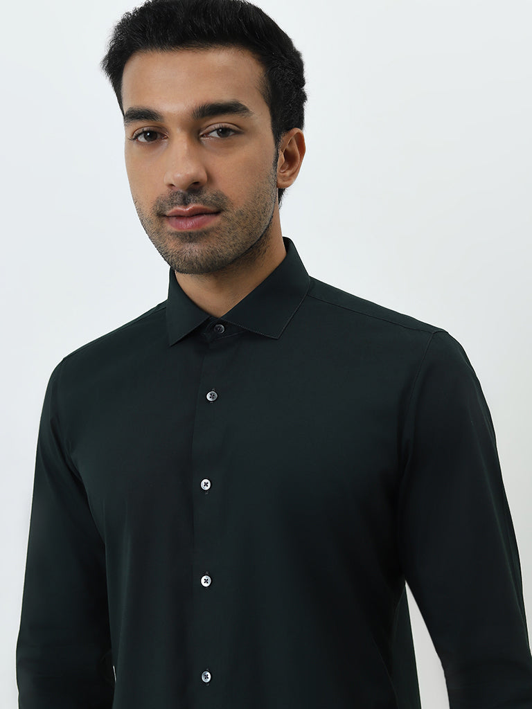 Westside WES Formals Men's Dark Green Ultra Slim-Fit Cotton-Blend Shirt for Work Wear Zoomed View
