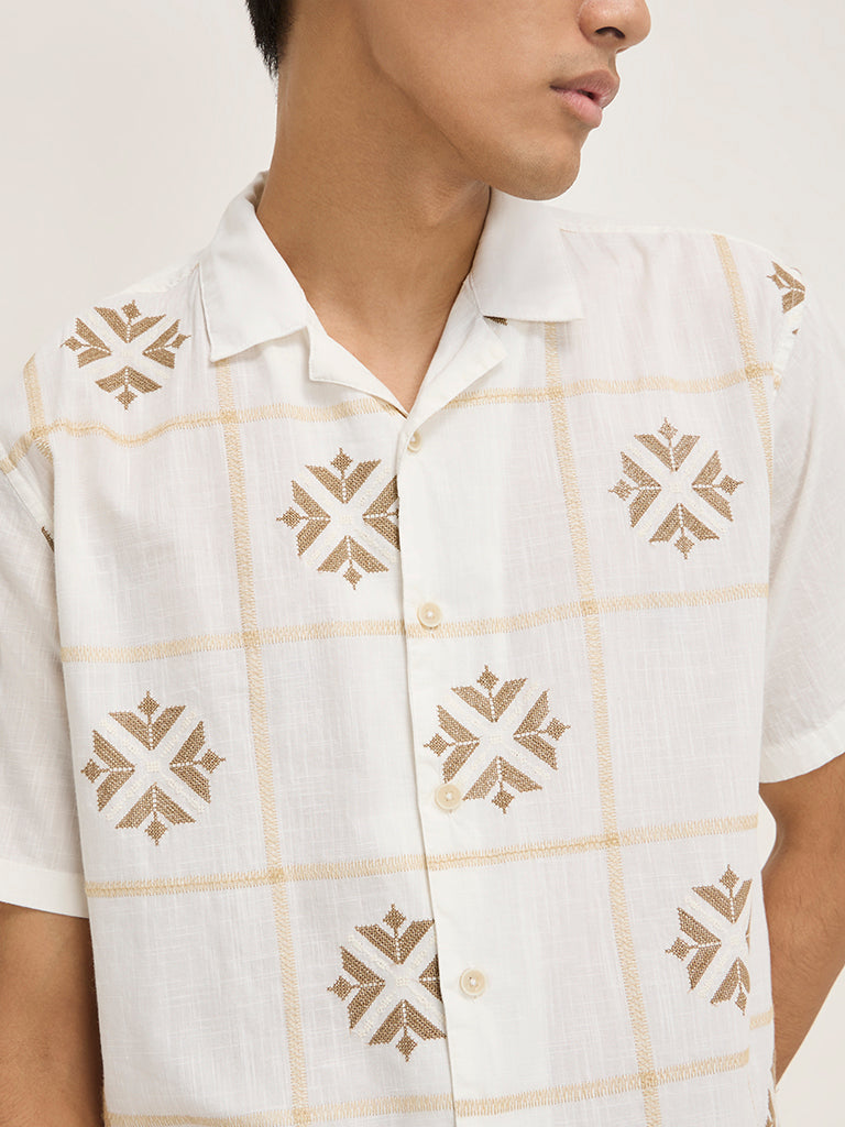 Westside ETA Men's Off-White Embroidered Relaxed-Fit Cotton-Blend Shirt for Casual Wear Zoomed View