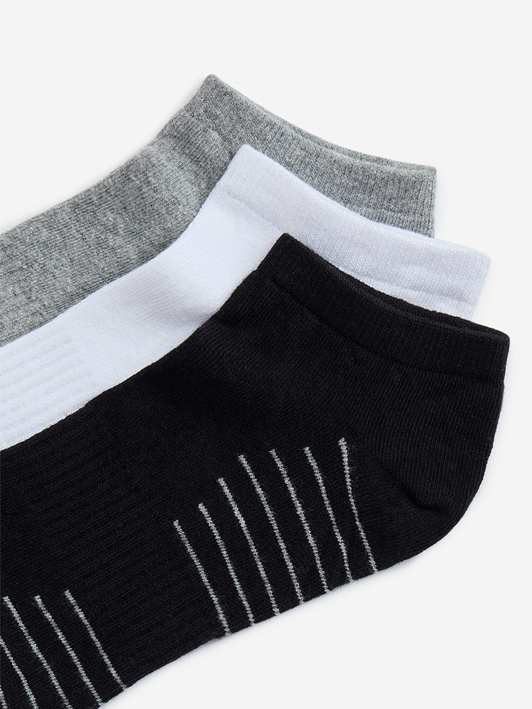 WES Lounge White Striped Cotton-Blend Socks - Pack of 3