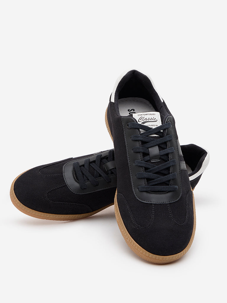 Westside SOLEPLAY Men's Black Retro-Style Lace-Up Sneakers for Casual Wear Zoomed View