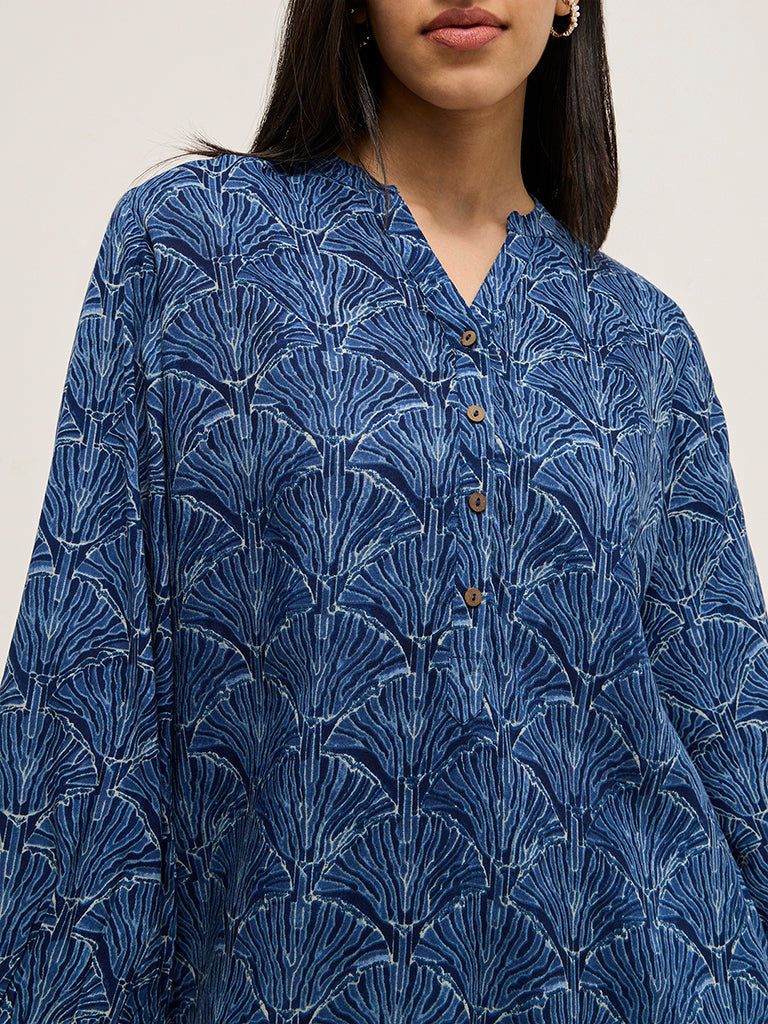 Utsa Indigo Leaf Printed Straight Kurti