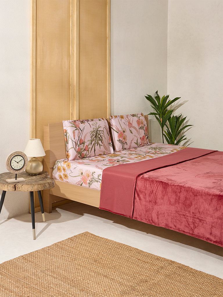 Westside Home Dusty Rose Queen Bed Fleece Blanket