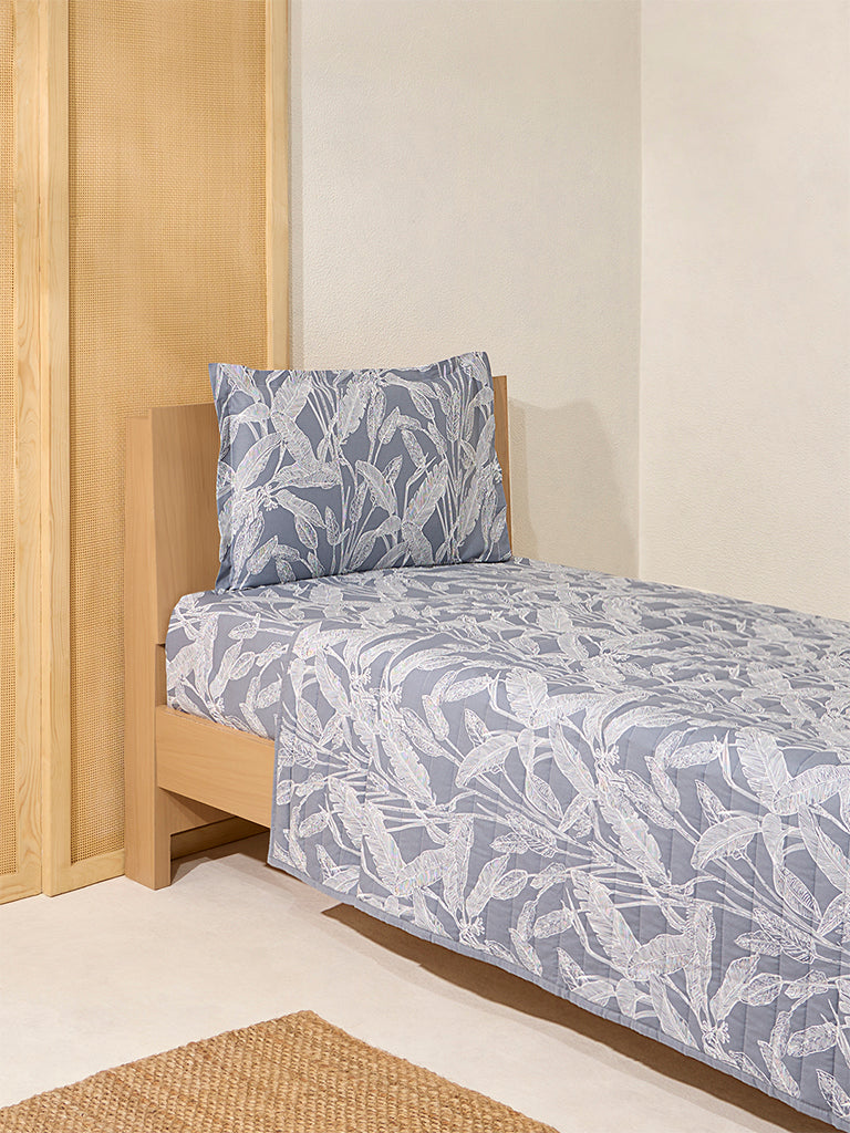 Westside Home Dusty Blue Foliage Print Reversible Quilted Single Bed Comforter