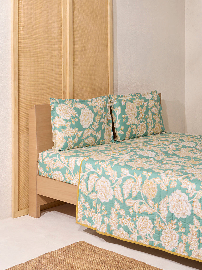 Westside Home Green Floral Design Queen Bed Reversible Comforter