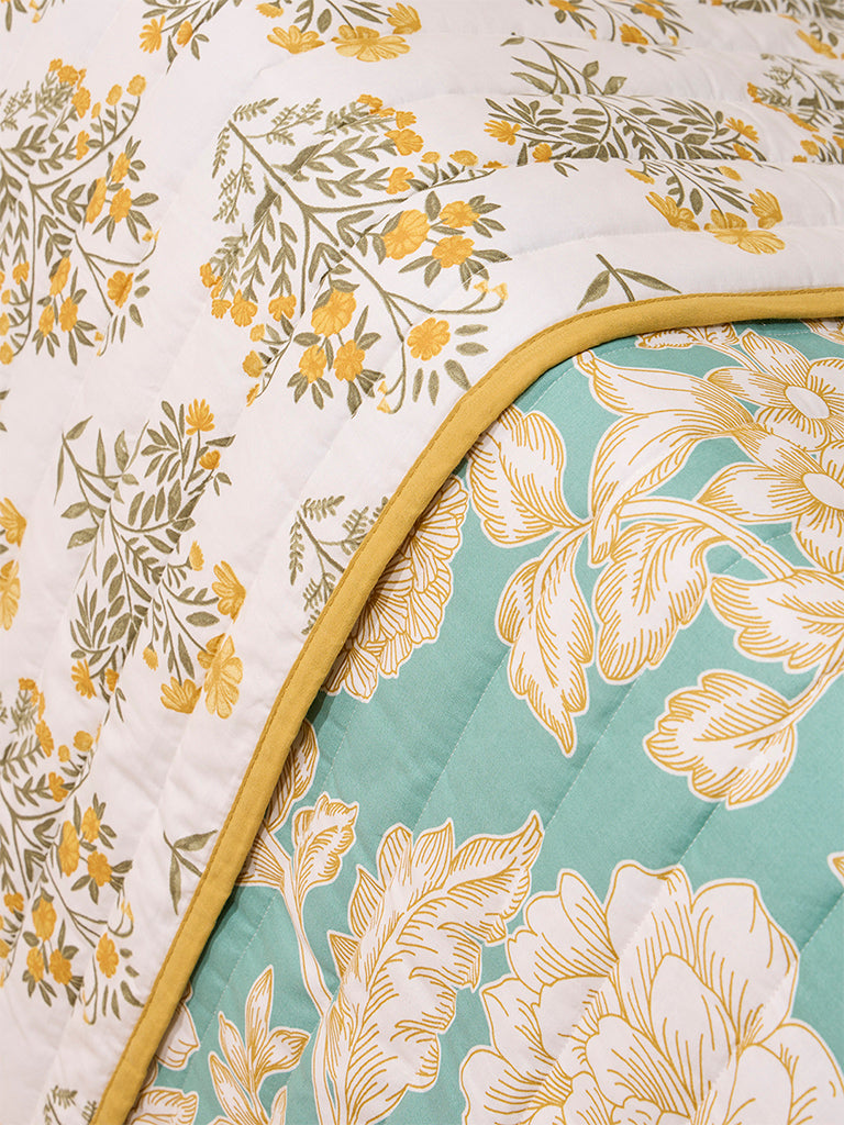 Westside Home Green Floral Design Queen Bed Reversible Comforter