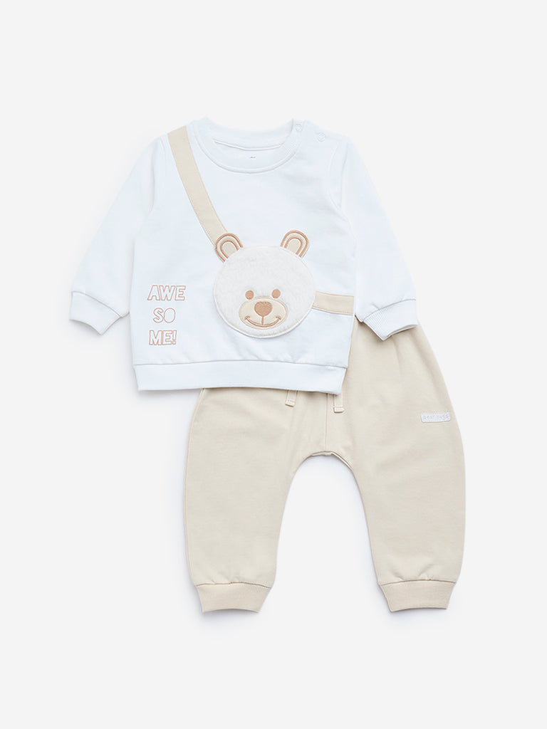 Baby white joggers 2025