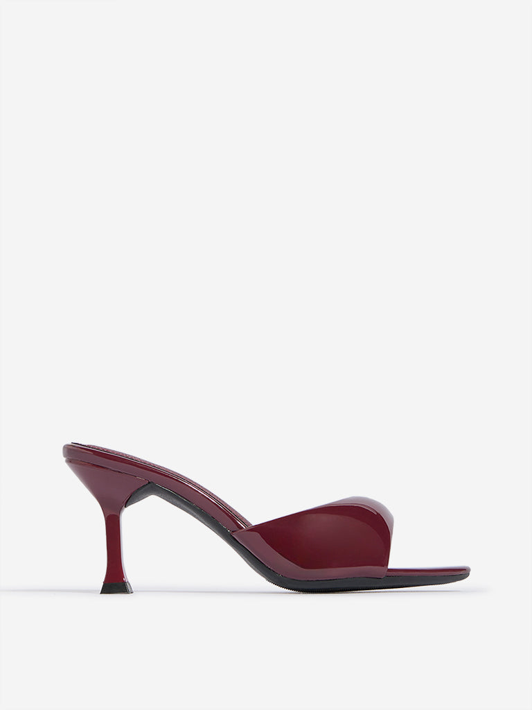 Westside LUNA BLU Women's Burgundy Heel Sandals Side View