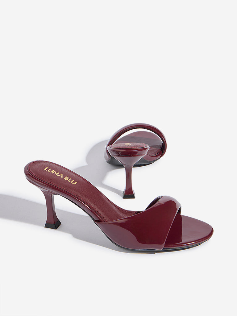 Westside LUNA BLU Women's Burgundy Heel Sandals Zoomed View