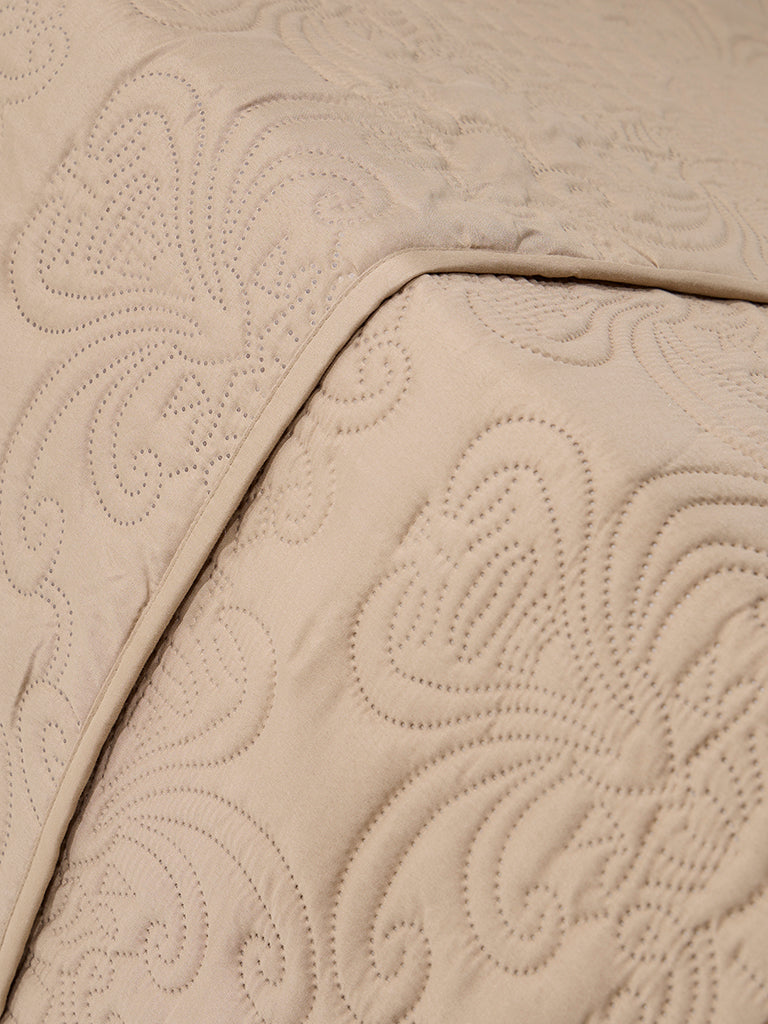 Westside Home Beige Queen Bed Quilted Blanket