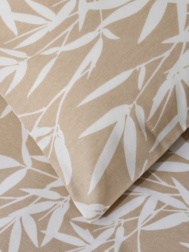 Westside Home Beige Leaf Design Queen Bed Flat Sheet and Pillowcase Set