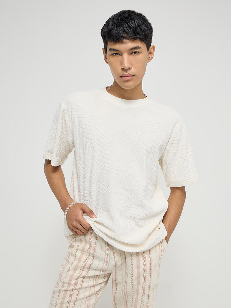 ETA Off-White Leaf Design Relaxed-Fit Cotton T-Shirt